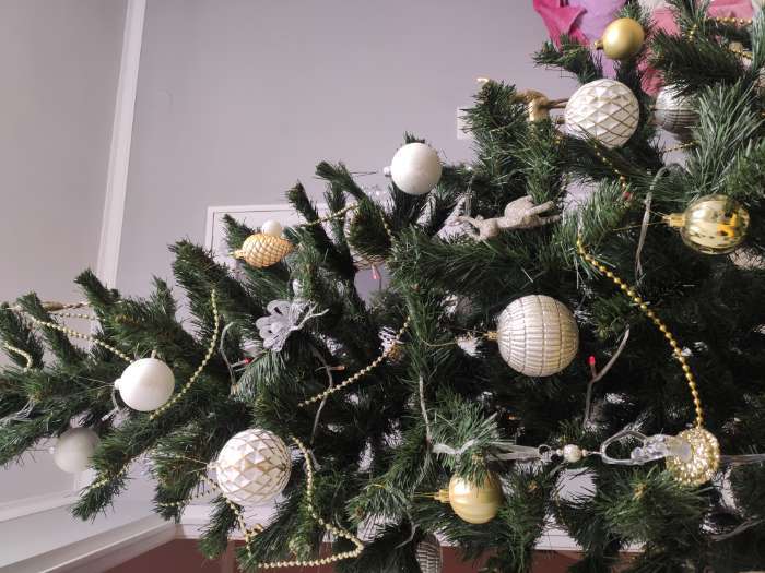 Фотография покупателя товара Ёлочные игрушки «Авива», шары новогодние, набор 4 шт., d=8 см, сетка, золотистый - Фото 3