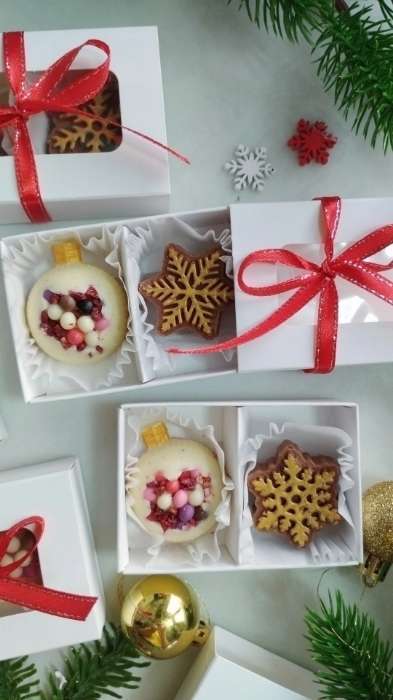 Фотография покупателя товара Коробка для конфет 6 штук, 8.7×5.8×2.5 см, Тонкие разделители, белый - Фото 42