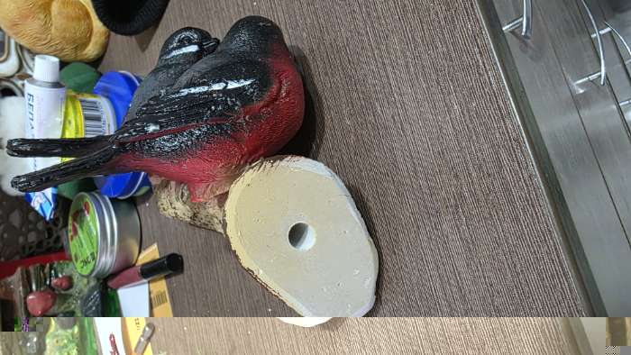 Фотография покупателя товара Подвесной декор из полистоуна «Снегири на ветке», 15×12×12 см - Фото 32