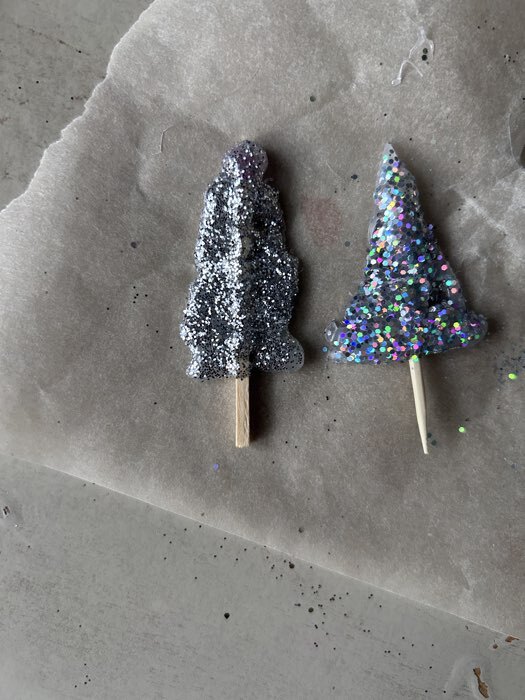 Фотография покупателя товара Блёстки для декора ногтей «Звездопад», 12 бутылочек, мелкие/средние/крупные, разноцветные - Фото 1