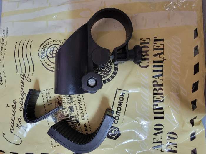 Фотография покупателя товара Крепление для фонаря на велосипед, 9.5×6×3.5 см - Фото 3