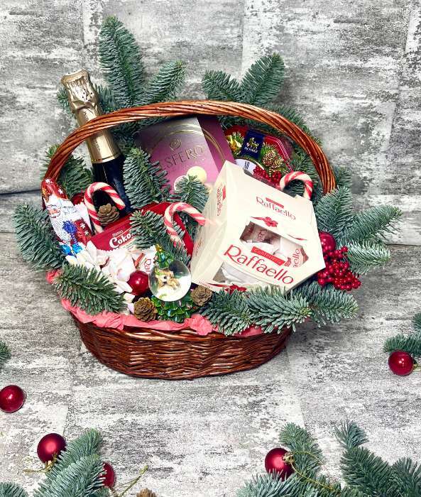 Фотография покупателя товара УЦЕНКА Набор плетёных корзин, 38×30×14 см, 33×25×12 см, 28×20×11 см, ручка h=21. 18, 14 см - Фото 2