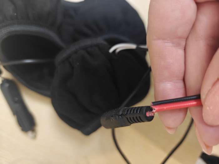 Фотография покупателя товара УЦЕНКА Оплетка на руль с подогревом от прикуривателя, 12 В, 40 Вт, размер 38 см, чёрный - Фото 1