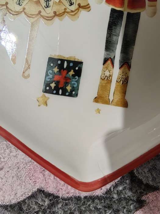 Фотография покупателя товара Тарелки сервировочные новогодние Доляна «Сказочный бал.Щелкунчик», набор 2 шт., 22.5×2.6 см, 16.5×2 см, доломит, белые - Фото 1