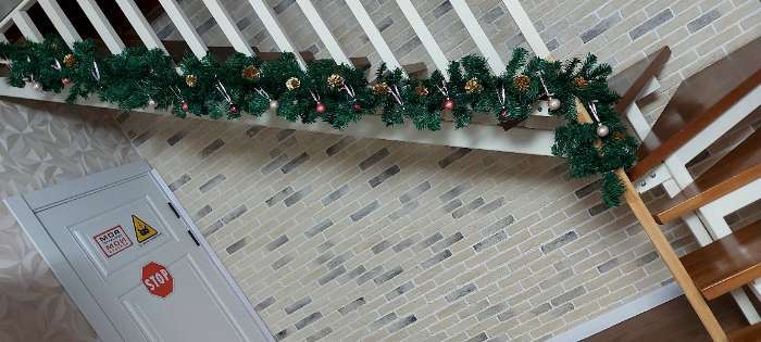 Фотография покупателя товара Гирлянда хвойная новогодняя «Зимнее волшебство», ёлочная, 270 см, d=6 см, 220 веток, 12.5 см - Фото 1