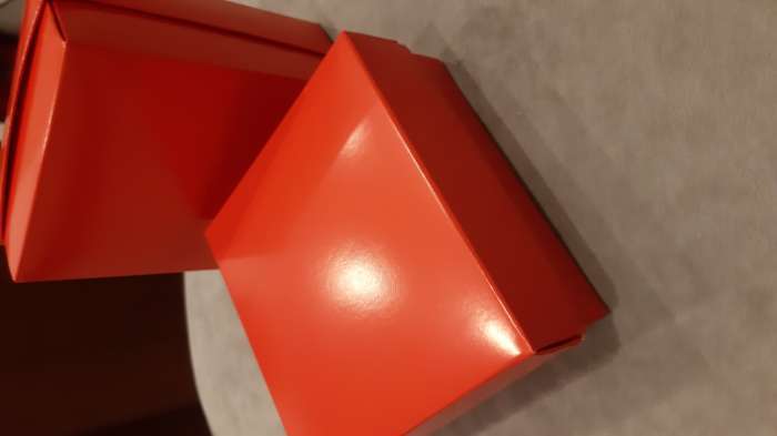 Фотография покупателя товара Коробка складная, крышка-дно, красная, с окном 20×20×6 см - Фото 7