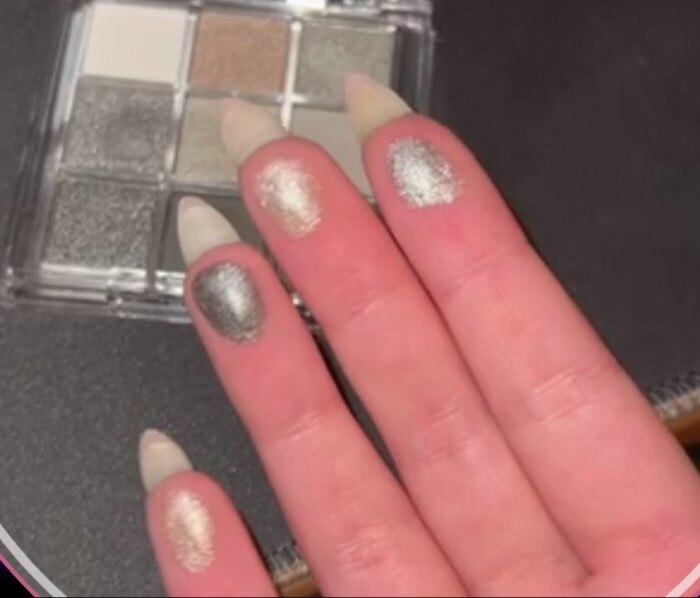 Фотография покупателя товара Набор теней для век SILVER, 9 цветов - Фото 2