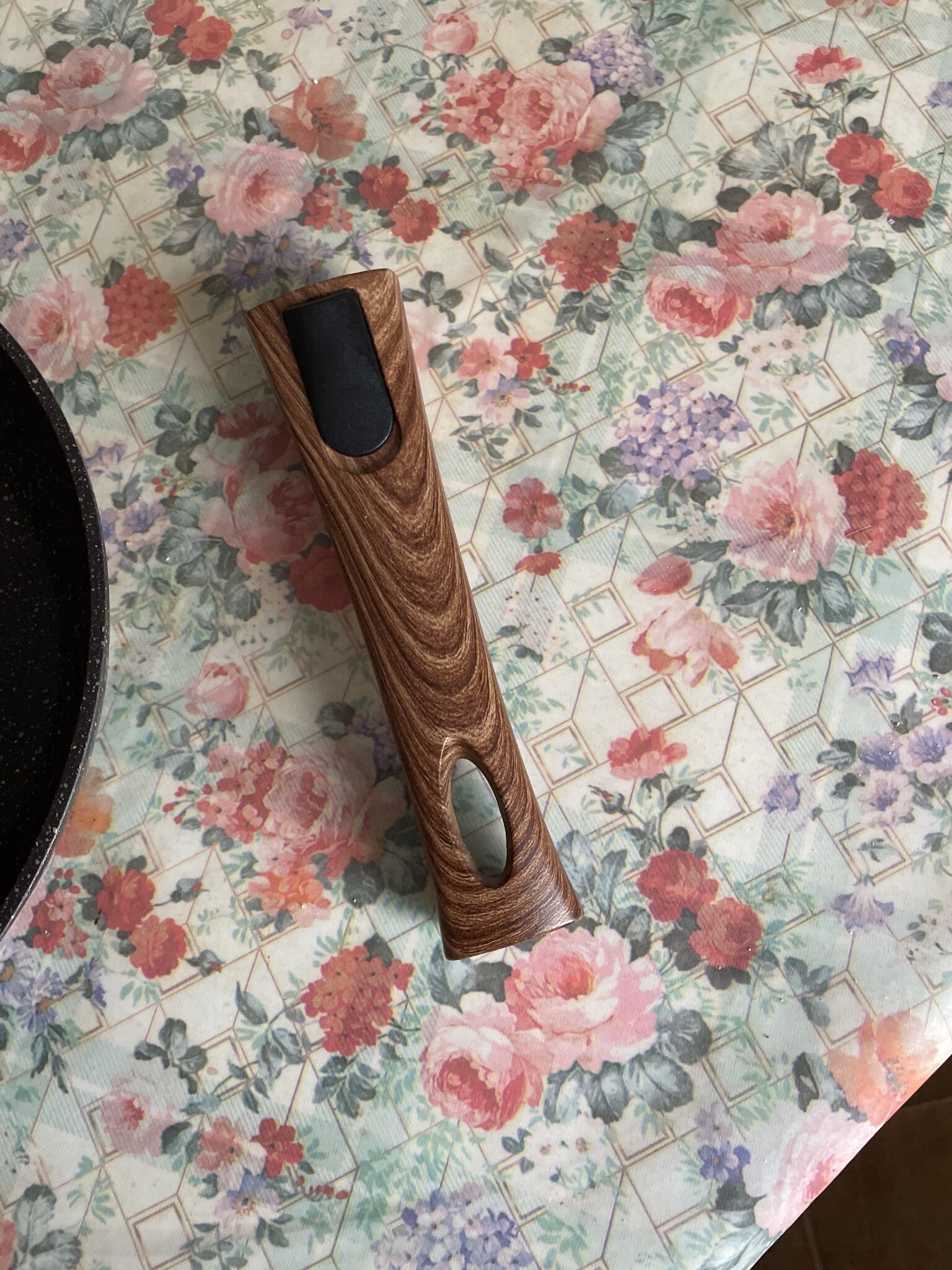 Фотография покупателя товара Сковорода Magistro Granit, d=24 см, съёмная ручка soft-touch, антипригарное покрытие, индукция, кованый алюминий, чёрная - Фото 2