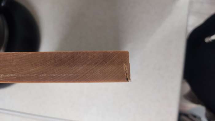 Фотография покупателя товара УЦЕНКА Доска разделочная с кровостоком, из цельной березы, 40х20х2 см, покрыта маслом - Фото 2