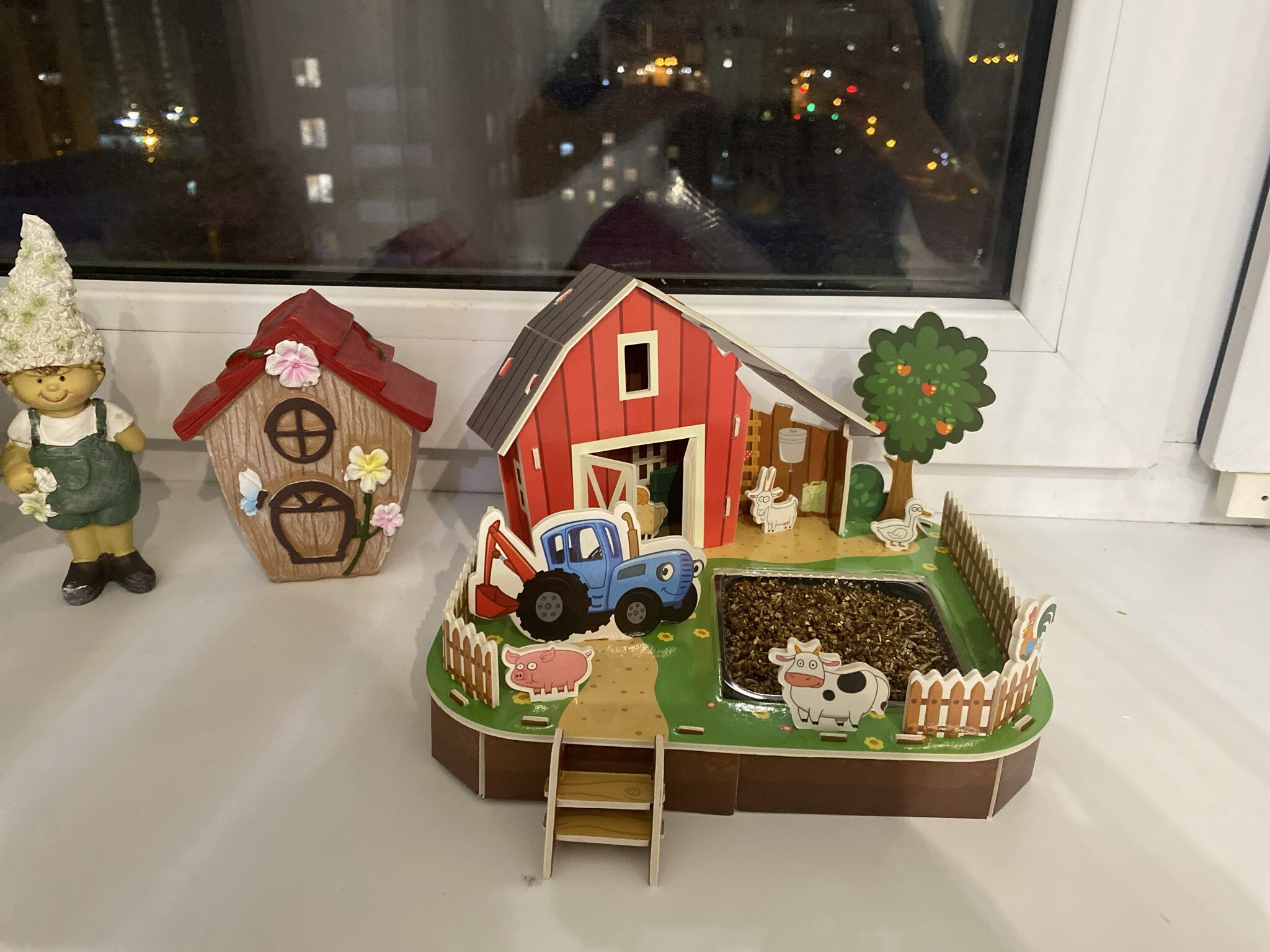 Фотография покупателя товара Набор для опытов Синий трактор «Выращиваем травку», 26 деталей - Фото 1