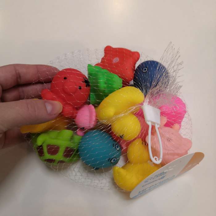 Фотография покупателя товара Набор резиновых игрушек для ванны «Малыши», с пищалкой, 14 шт, Крошка Я - Фото 3