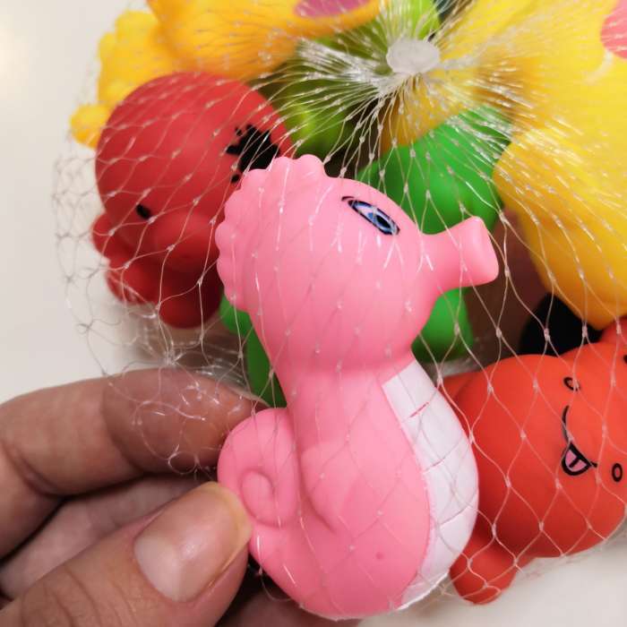 Фотография покупателя товара Набор резиновых игрушек для ванны «Малыши», с пищалкой, 14 шт, Крошка Я - Фото 5