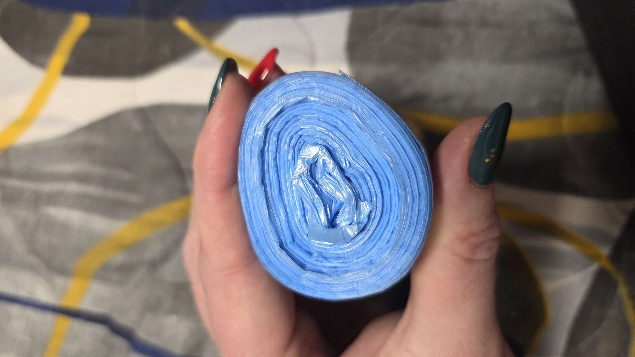 Фотография покупателя товара Мешки для мусора в рулоне «UPAK LAND» 30 л, синие, ПНД, 5 мкм, 50 шт., 45×54 см - Фото 5