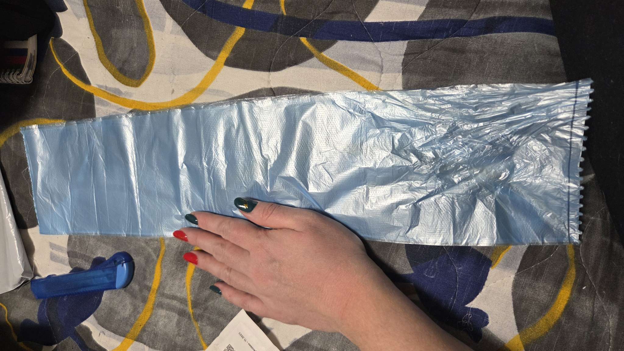 Фотография покупателя товара Мешки для мусора в рулоне «UPAK LAND» 30 л, синие, ПНД, 5 мкм, 50 шт., 45×54 см - Фото 2