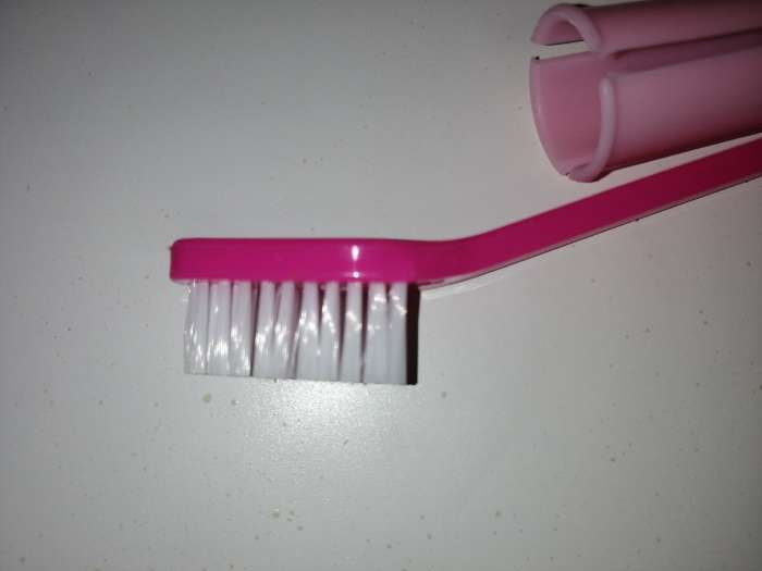Фотография покупателя товара Набор зубная щётка двухсторонняя + щётка напальчник + массажер для десен (набор 3 шт), микс