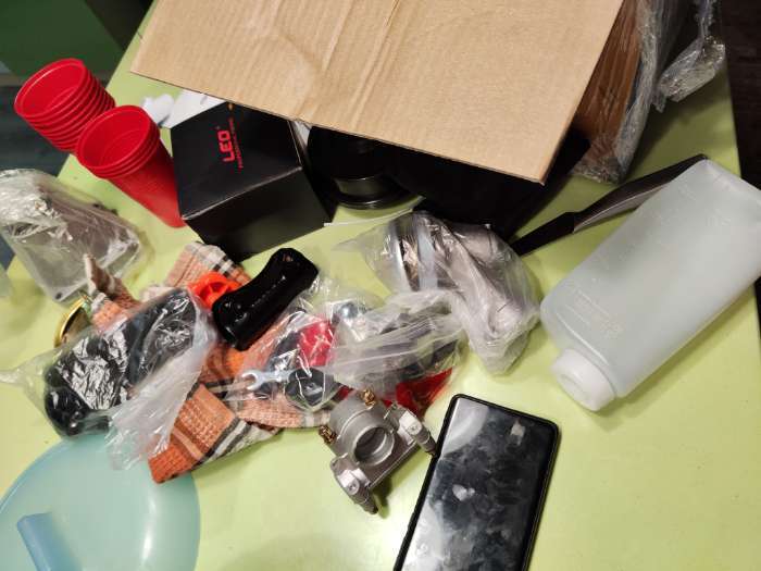 Фотография покупателя товара Триммер бензиновый ТУНДРА, Easy-start, леска/нож, 43 см3, 2 л.с., в двух коробках - Фото 2