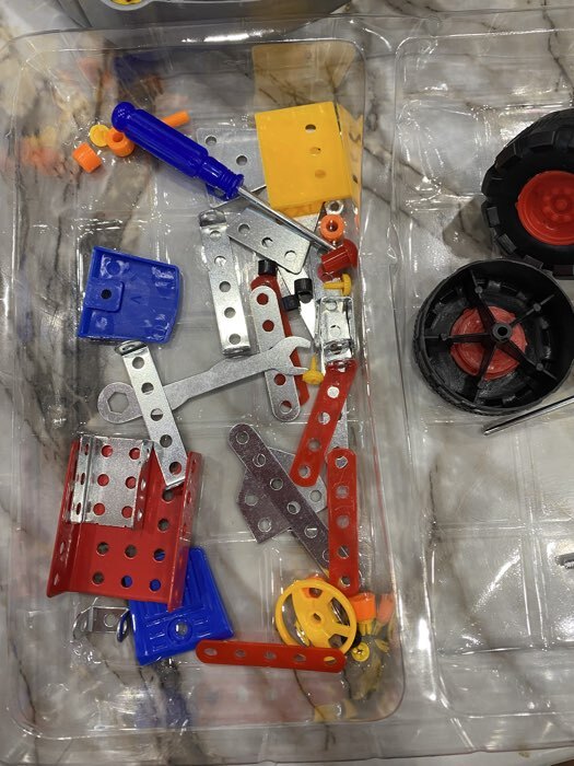 Фотография покупателя товара Конструктор металлический «Трактор», 4 варианта сборки, 160 деталей - Фото 12