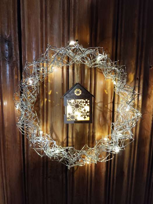 Фотография покупателя товара Ёлочная игрушка «Домик с оленем», 8×6.5×6 см, от батареек, свечение тёплое белое - Фото 1