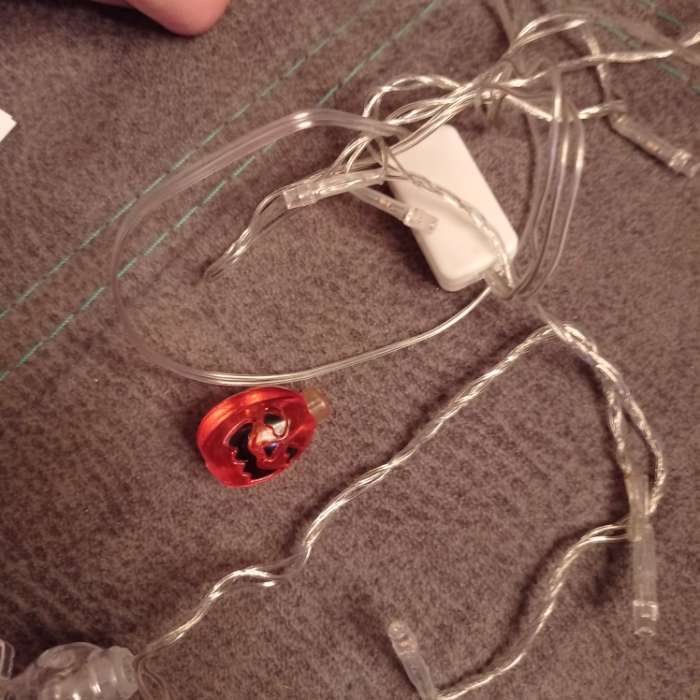 Фотография покупателя товара Набор для опытов «Создай свою гирлянду», светодиодный, 8 насадок - Фото 2