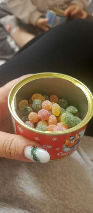 Фотография покупателя товара Леденцы монпансье в консервной банке «Три кота Новый год» 3 шт. - Фото 3