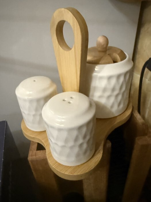 Фотография покупателя товара Набор керамический для специй на бамбуковой подставке BellaTenero «Герда», 3 предмета: солонка 120 мл, перечница 120 мл, сахарница с ложкой 220 мл, белы... - Фото 2