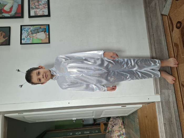 Фотография покупателя товара Карнавальный ободок «Шарики», цвет серебряный - Фото 1