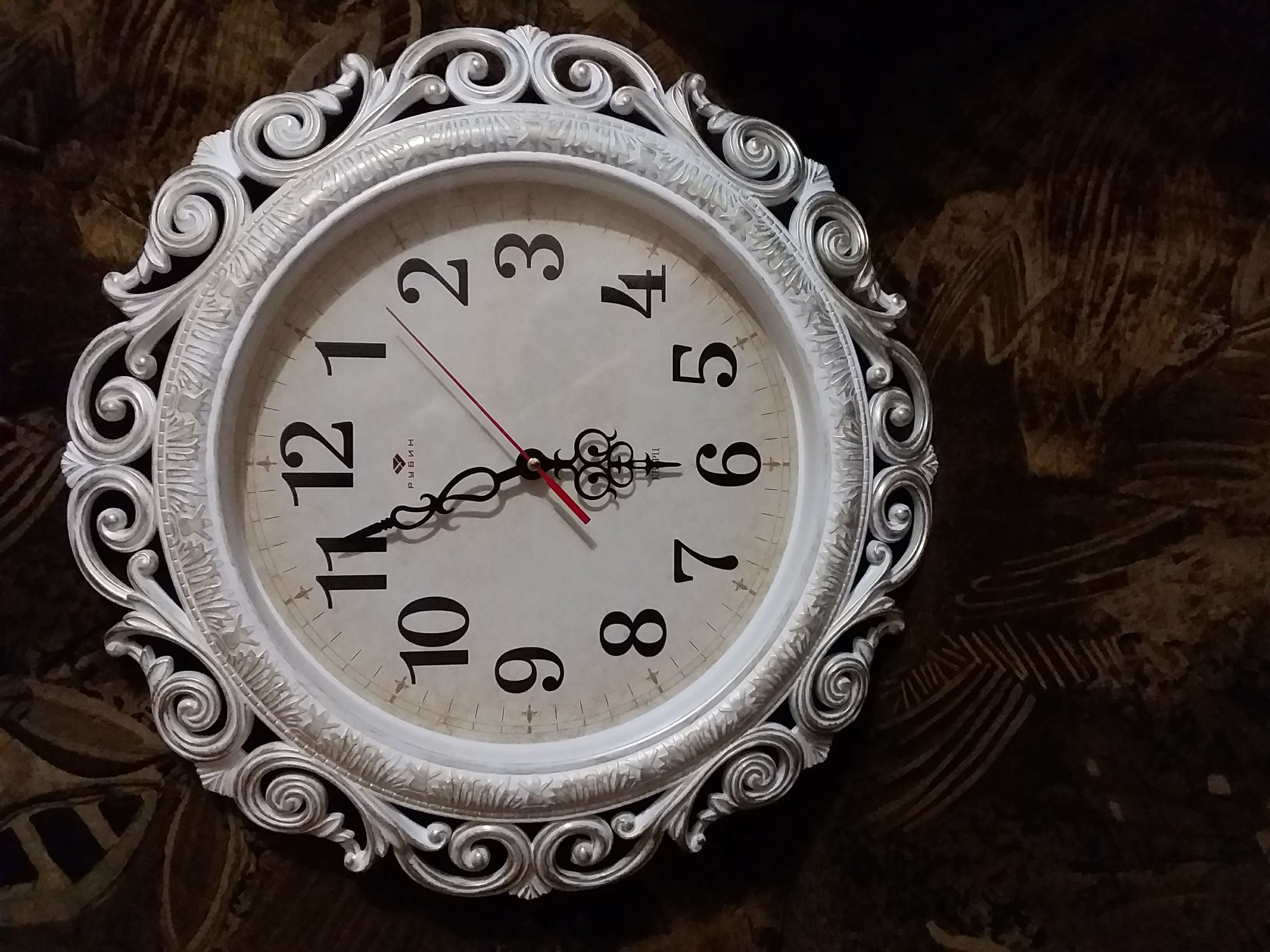 Фотография покупателя товара Часы настенные, интерьерные, "Хостон", бесшумные, d-40.5 см, циферблат 26 см - Фото 38