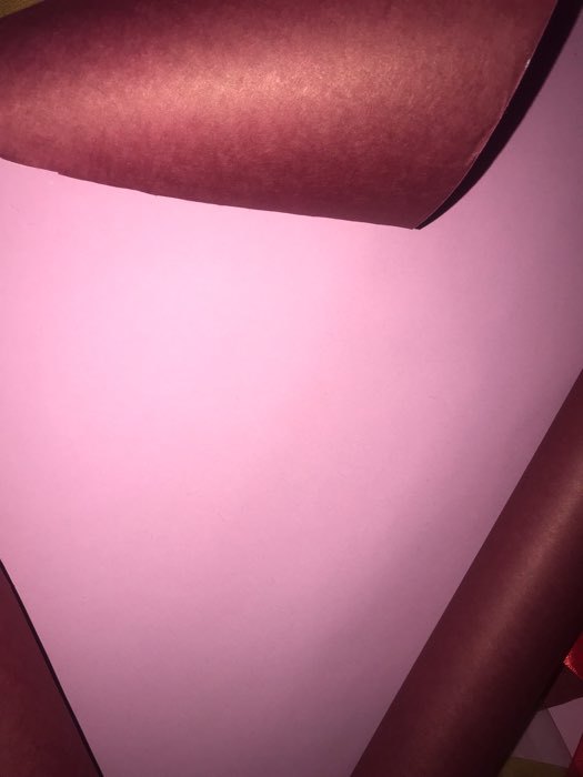 Фотография покупателя товара Бумага упаковочная крафтовая, двухсторонняя, винная, розовая, 0,6 х 10 м, 70 г/м² - Фото 4