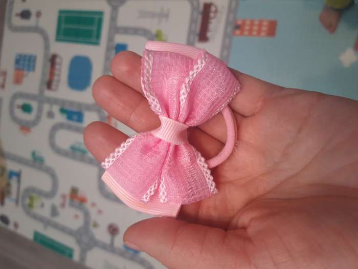 Фотография покупателя товара Резинка для волос бант "Маруся" клеточка, 8,5 см, розовый - Фото 3