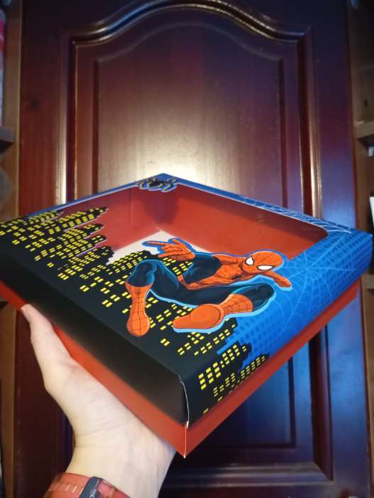 Фотография покупателя товара Коробка подарочная «Супергерой», 23.5×20.5×5.5 см - Фото 1