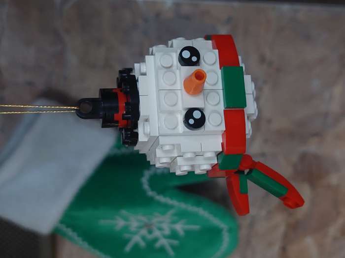 Фотография покупателя товара Конструктор новогодний «Игрушка на ёлку. Дед Мороз и ёлочка», 210 деталей - Фото 1