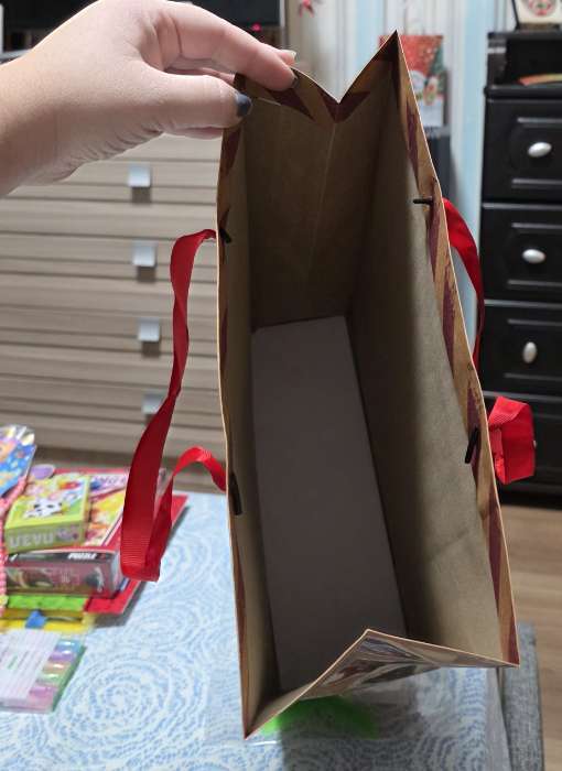 Фотография покупателя товара Пакет подарочный новогодний крафтовый «С Новым годом», L 40×31×11.5 см - Фото 3