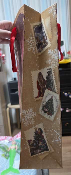 Фотография покупателя товара Пакет подарочный новогодний крафтовый «С Новым годом», L 40×31×11.5 см - Фото 2