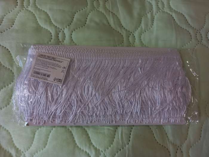 Фотография покупателя товара Тесьма декоративная «Бахрома», 10 см, 5 ± 0,5 м, цвет серебряный - Фото 3