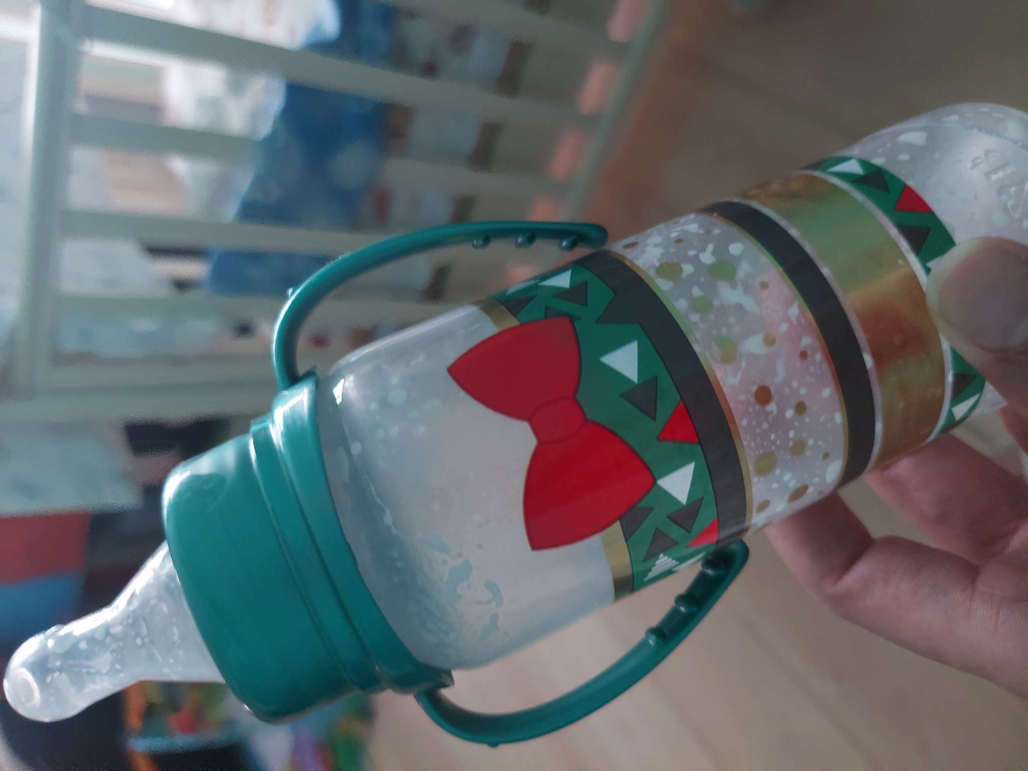 Фотография покупателя товара Бутылочка для кормления, новогодняя, Little gentleman, классическое горло, от 3 мес, 250 мл., цилиндр, с ручками