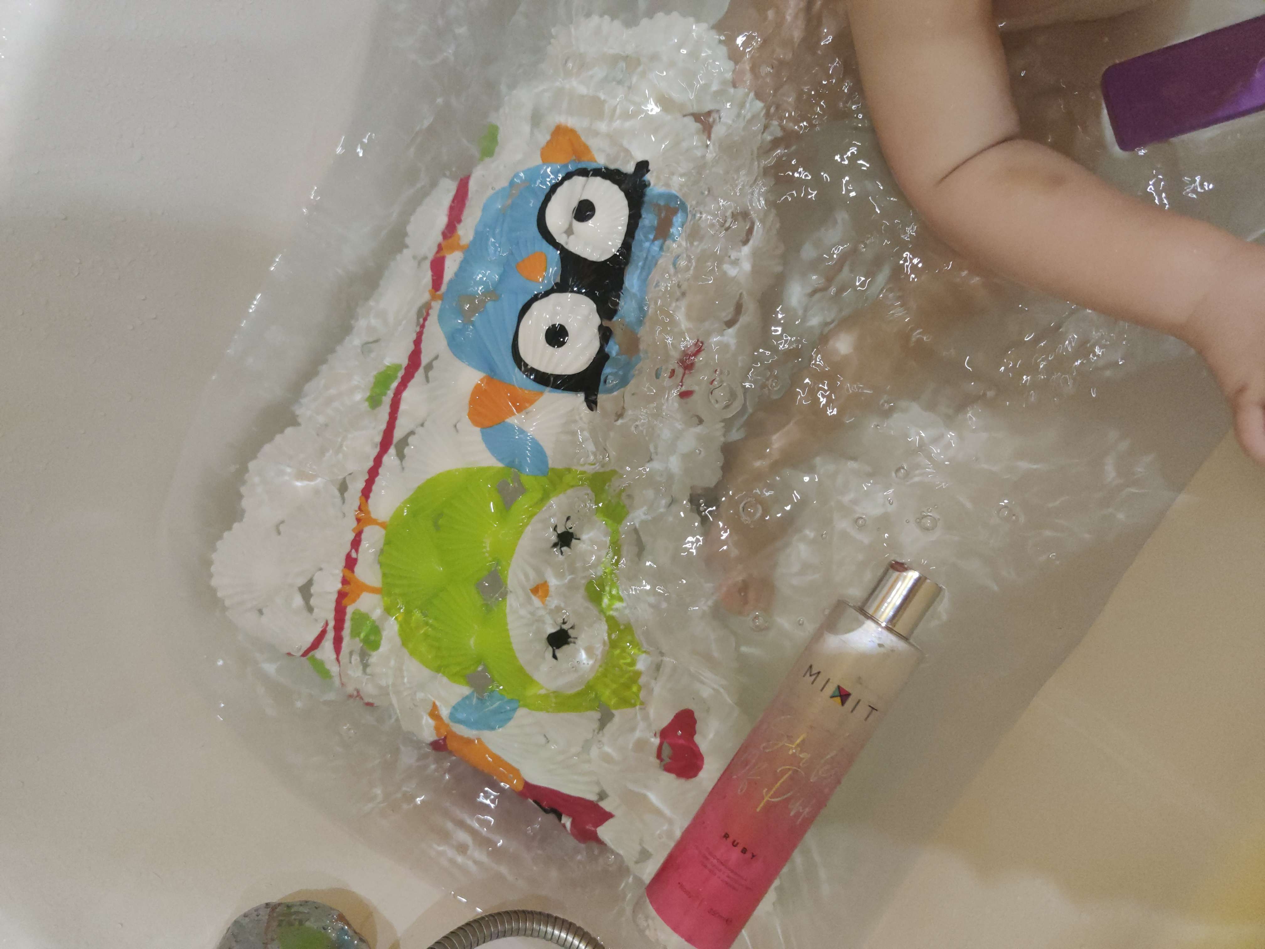 Фотография покупателя товара Коврик противоскользящий СПА в ванну на присосках Доляна «Совы», 36×65 см