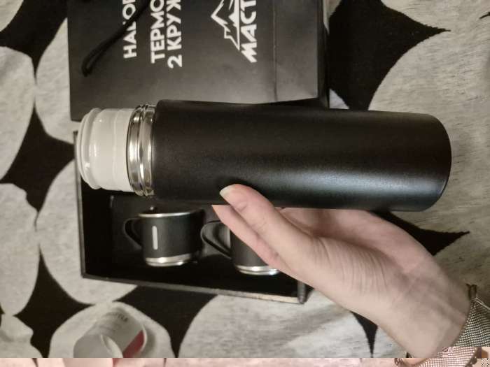 Фотография покупателя товара Набор «Мастер К», термос 500 мл и 3 кружки 160 мл, сохраняет тепло 12 ч, нержавеющая сталь, чёрный - Фото 2