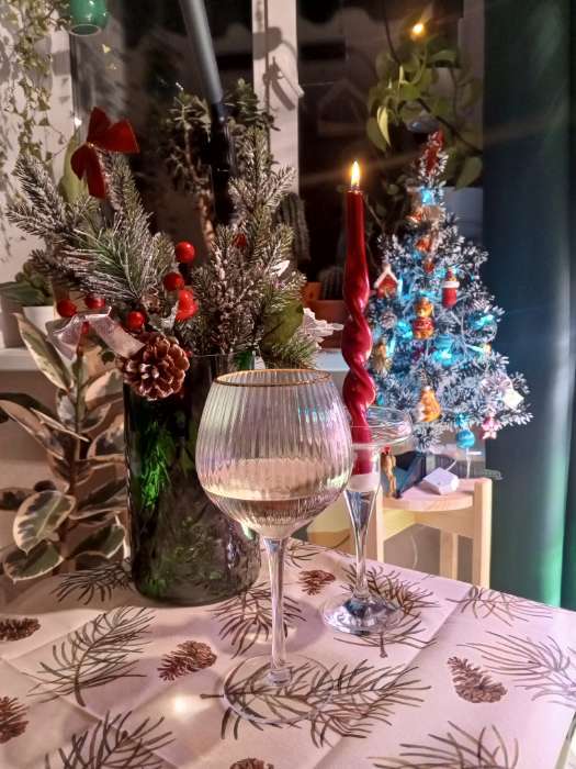 Фотография покупателя товара Бокал для вина Magistro «Орион», 550 мл, 10×22 см, с золотой отводкой, стекло, прозрачный - Фото 1