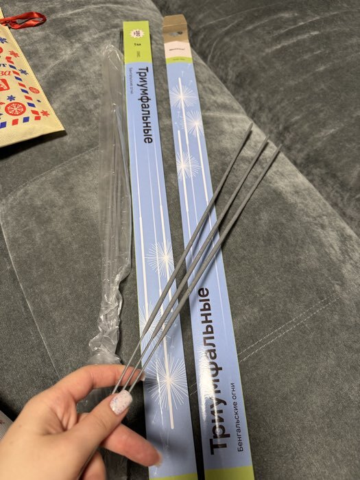 Фотография покупателя товара Бенгальские огни золотые «Триумфальные», 3 шт., 70 см, горение 180 сек. - Фото 2