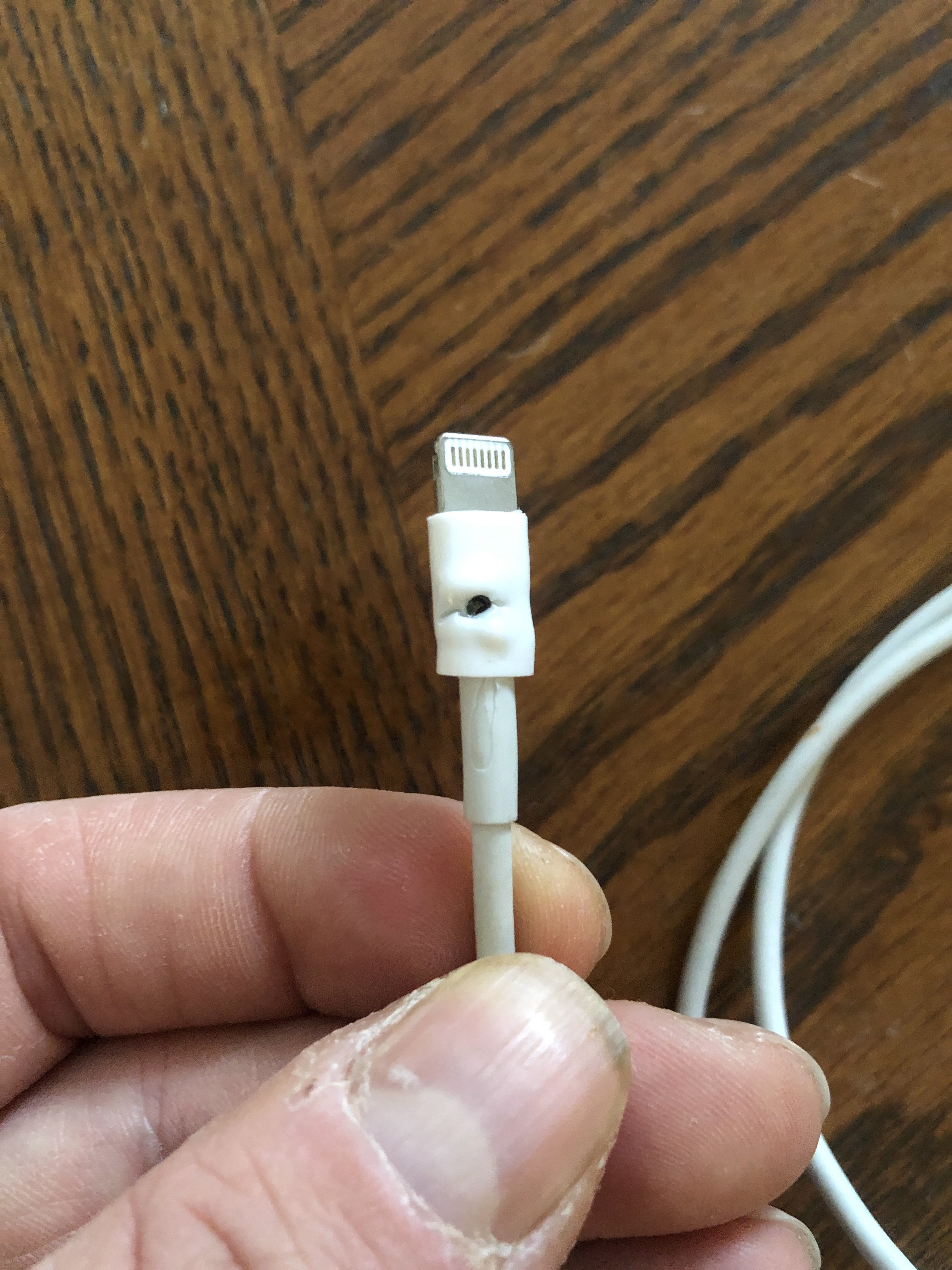 Фотография покупателя товара Кабель Luazon, Lightning - USB, 1 А, 0.9 м, белый