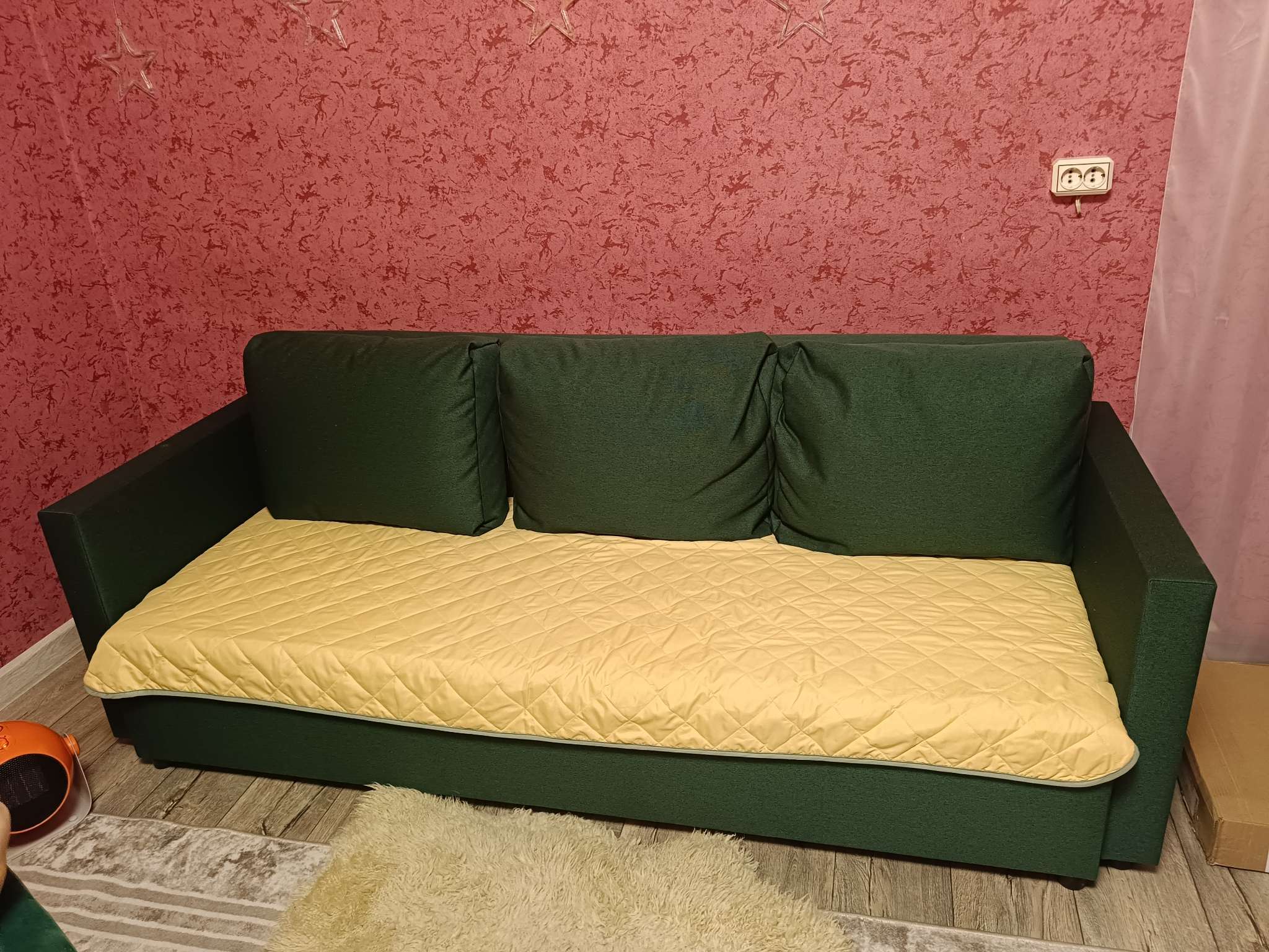 Фотография покупателя товара Прямой диван «Алиса 4», еврокнижка, рогожка bahama, цвет plus emerald - Фото 1