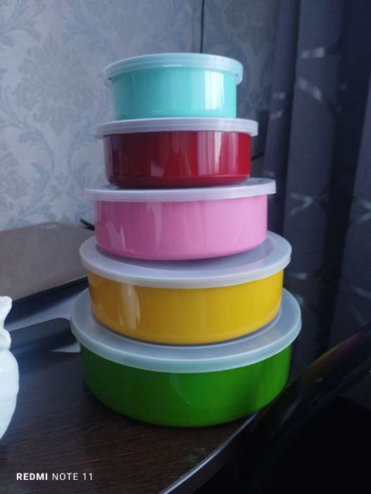 Фотография покупателя товара Набор контейнеров из нержавеющей стали «Радуга», 5 шт.: d=18/16/14/12/10 см, с крышками, МИКС - Фото 1