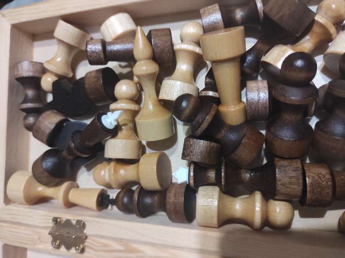 Фотография покупателя товара Шахматы деревянные «Классика», доска и фигуры 29×29 см - Фото 2