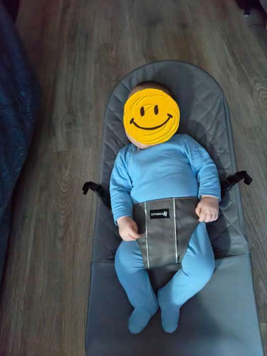 Фотография покупателя товара Шезлонг детский, кресло - качалка с игрушками для новорождённых «Крошка Я», цвет чёрный - Фото 1