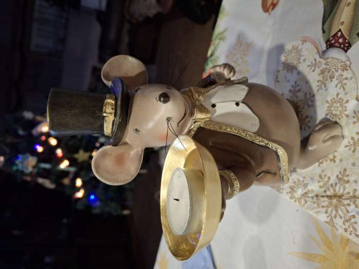 Фотография покупателя товара Подсвечник полистоун на 1 свечу «Мышонок в цилиндре и фраке», 17×10×23 см - Фото 1