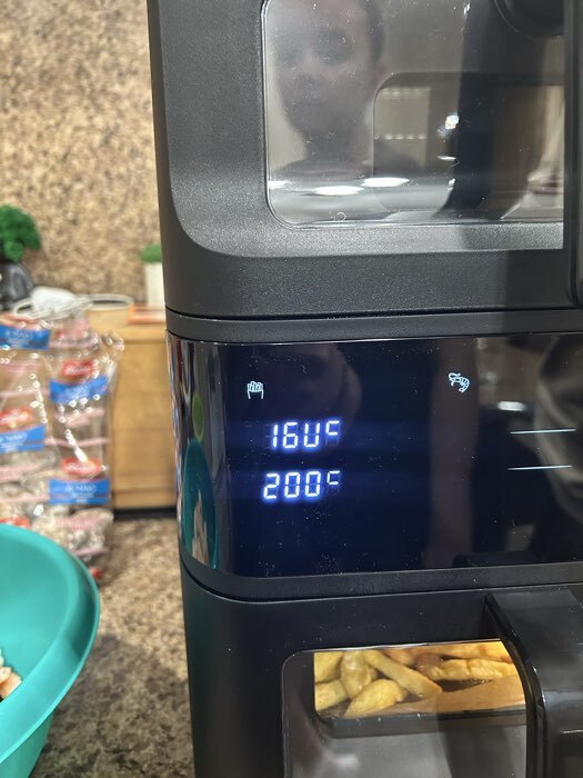 Фотография покупателя товара Аэрогриль BRAYER 2048BR, 2500 Вт, 2 чаши, 10 программ, 200°С, LED-дисплей, таймер, решётка - Фото 1