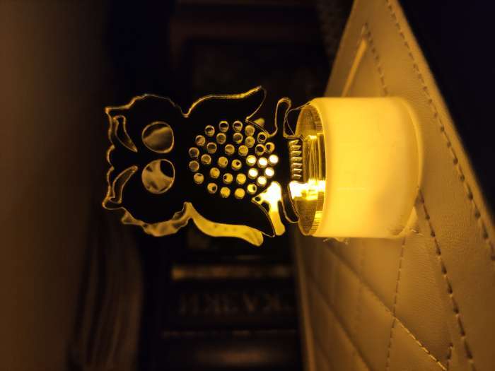 Фотография покупателя товара Фигурка светящаяся RISALUX «Сова», LED-ночник, от батареек 3×LR41, золото, 3.5×3.5×6 см - Фото 2