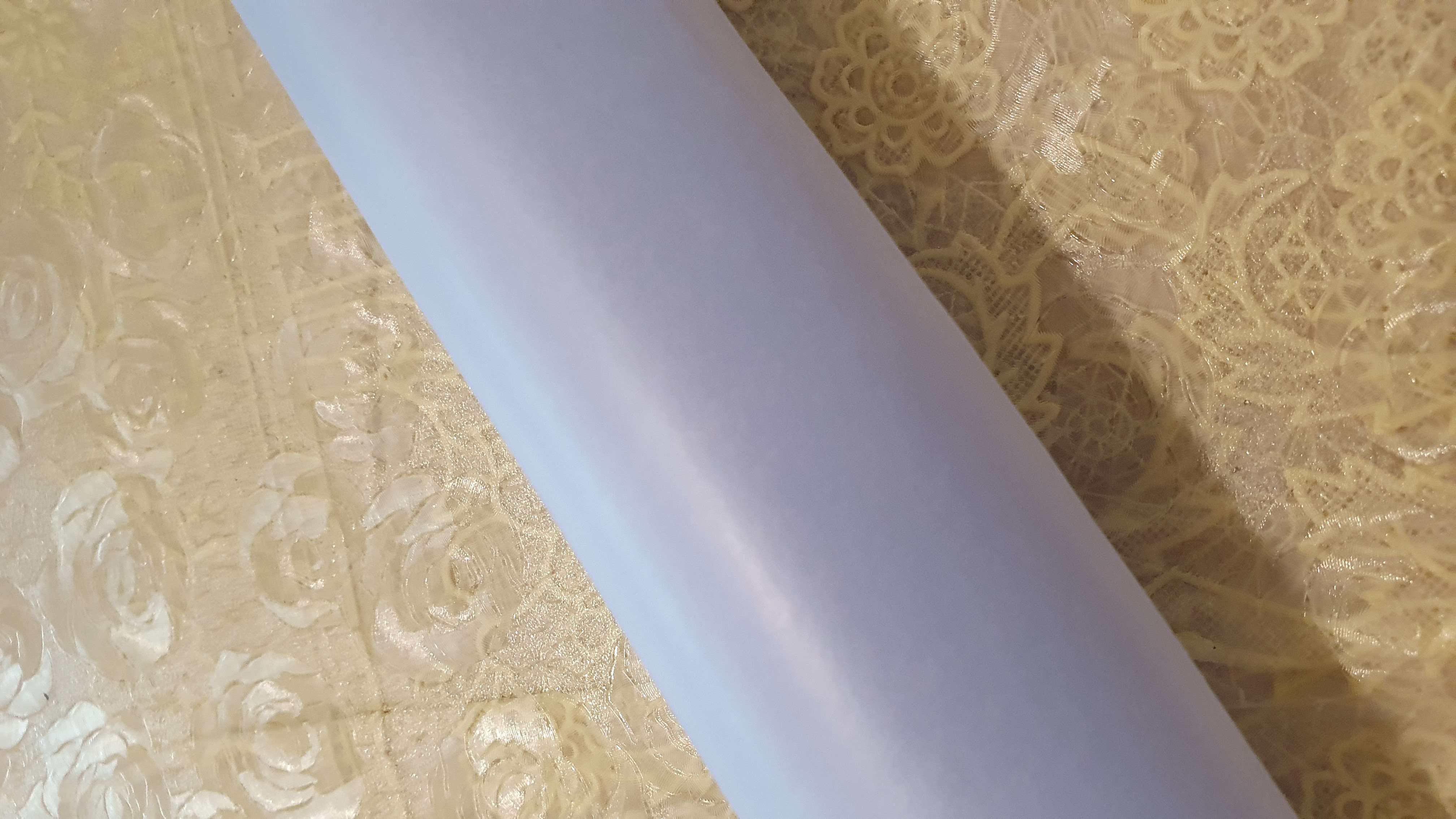Фотография покупателя товара Бумага тишью с ламинацией, цвет лазурь, 58 см х 5 м 75 микрон