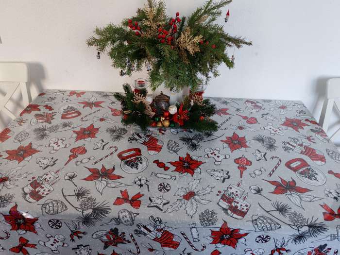 Фотография покупателя товара Скатерть новогодняя «Доляна» Новогоднее настроение 180×149± 3 см, 100% хлопок, 164 г/м² - Фото 1