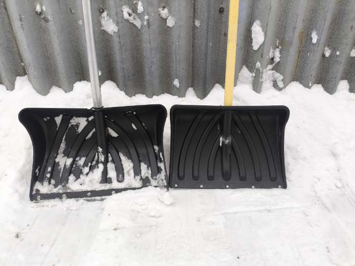 Фотография покупателя товара Ковш лопаты для уборки снега, 450×350 мм, пластик, оцинкованная планка, тулейка 32 мм - Фото 5